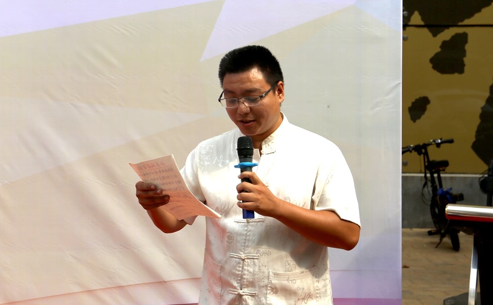 “紅色記憶”剪紙展亮相星工坊·中國(guó)工業(yè)藝術(shù)館