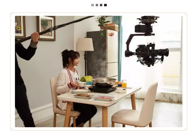 探班網(wǎng)劇《走起！我的天才街坊》 韓東君牽手彭小苒開啟甜虐模式