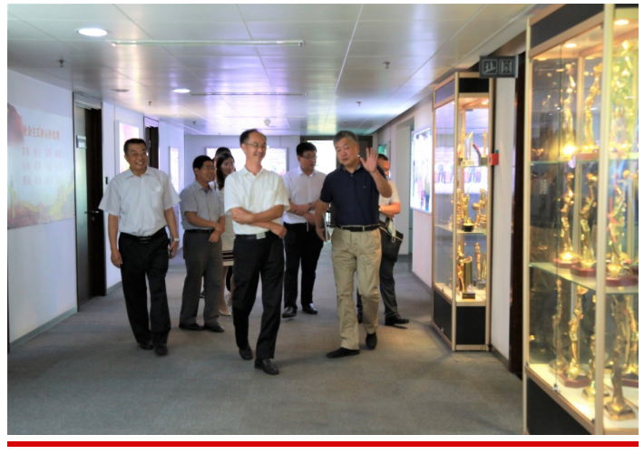 省委宣傳部副部長魏長民帶領部政策法規(guī)研究室同志來山影集團調研指導 省委宣傳部副部長魏長民帶領部政策法規(guī)研究室同志來山影集團調研指導