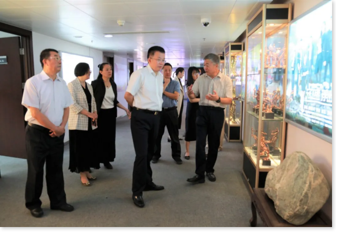 山東省廣播電視局領(lǐng)導(dǎo)到山東影視傳媒集團(tuán)開(kāi)展專題調(diào)研 山東省廣播電視局領(lǐng)導(dǎo)到山東影視傳媒集團(tuán)開(kāi)展專題調(diào)研