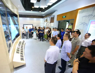 反腐倡廉，警鐘長鳴! 山影組織參觀警示教育基地